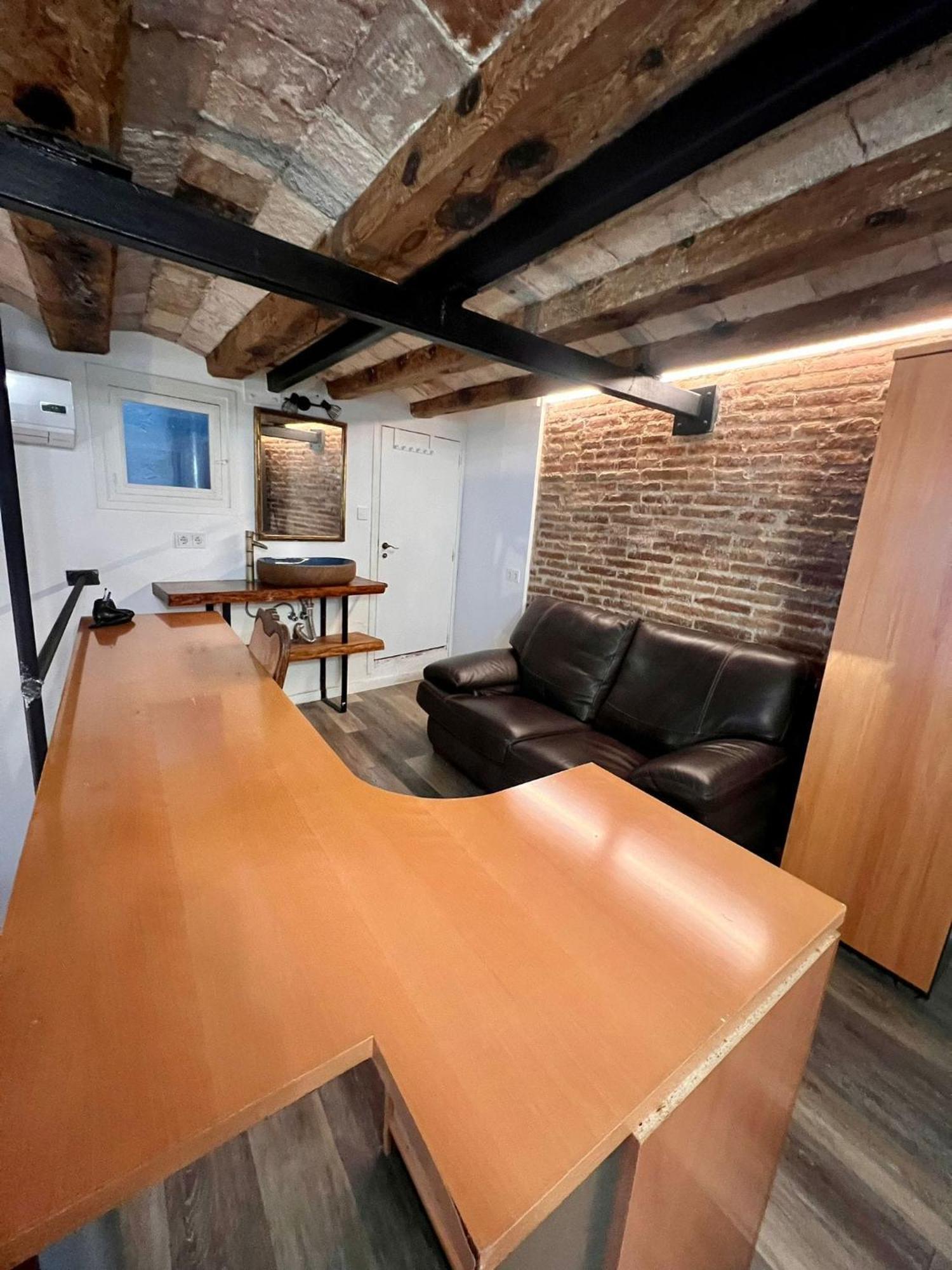 Habitacion Para Grupos Hasta 8 En Plena Rambla De Cataluna Barcelone Extérieur photo