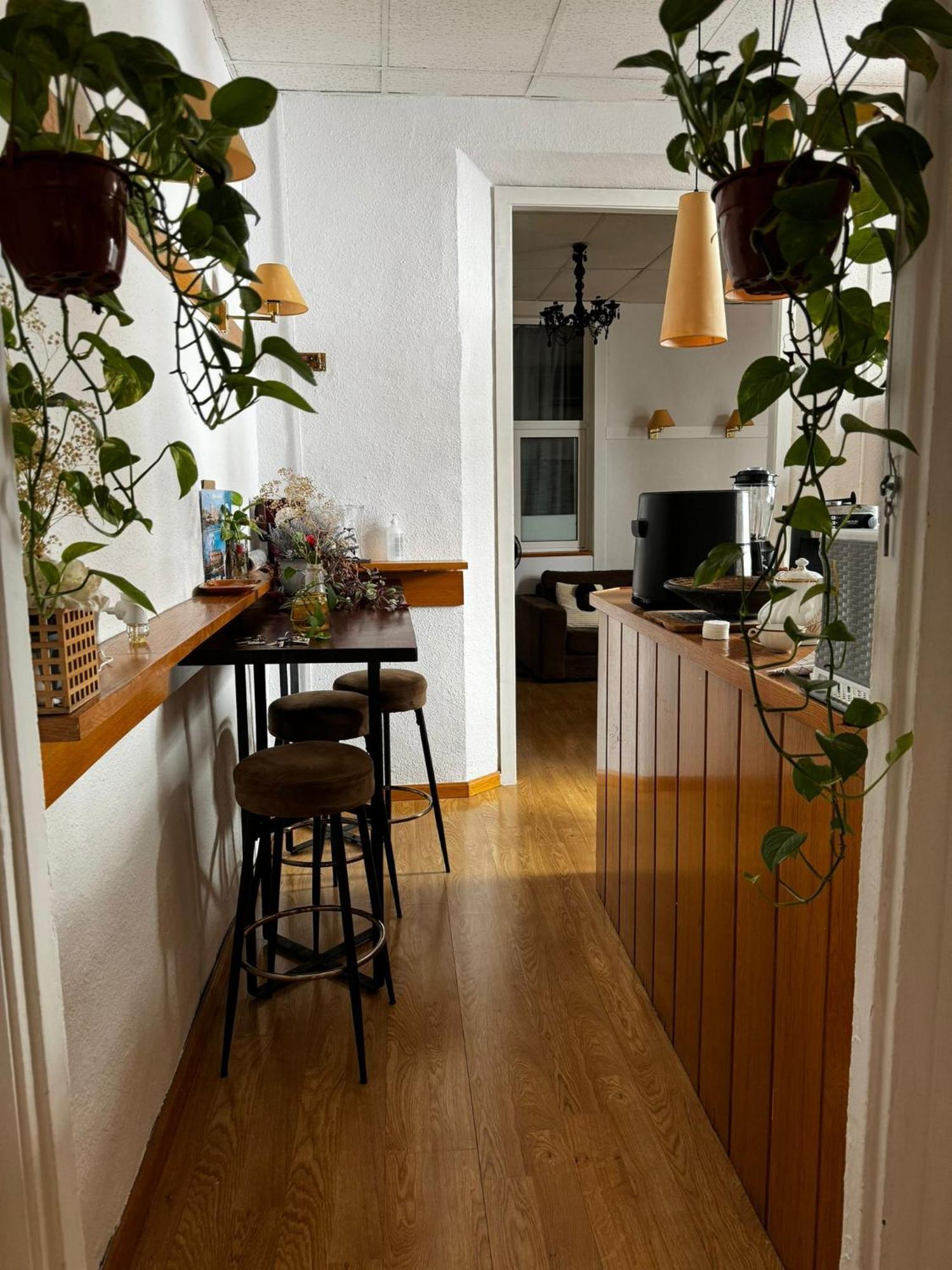 Habitacion Para Grupos Hasta 8 En Plena Rambla De Cataluna Barcelone Extérieur photo