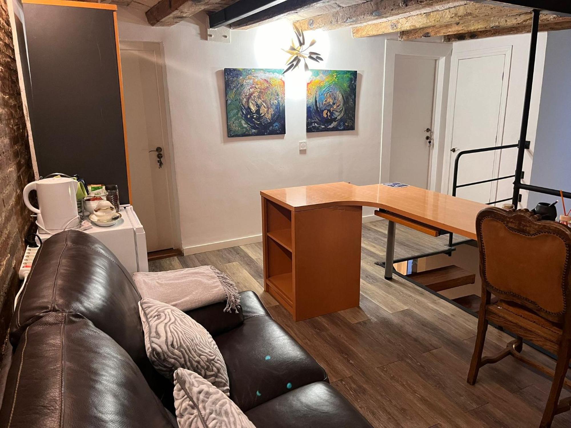 Habitacion Para Grupos Hasta 8 En Plena Rambla De Cataluna Barcelone Extérieur photo