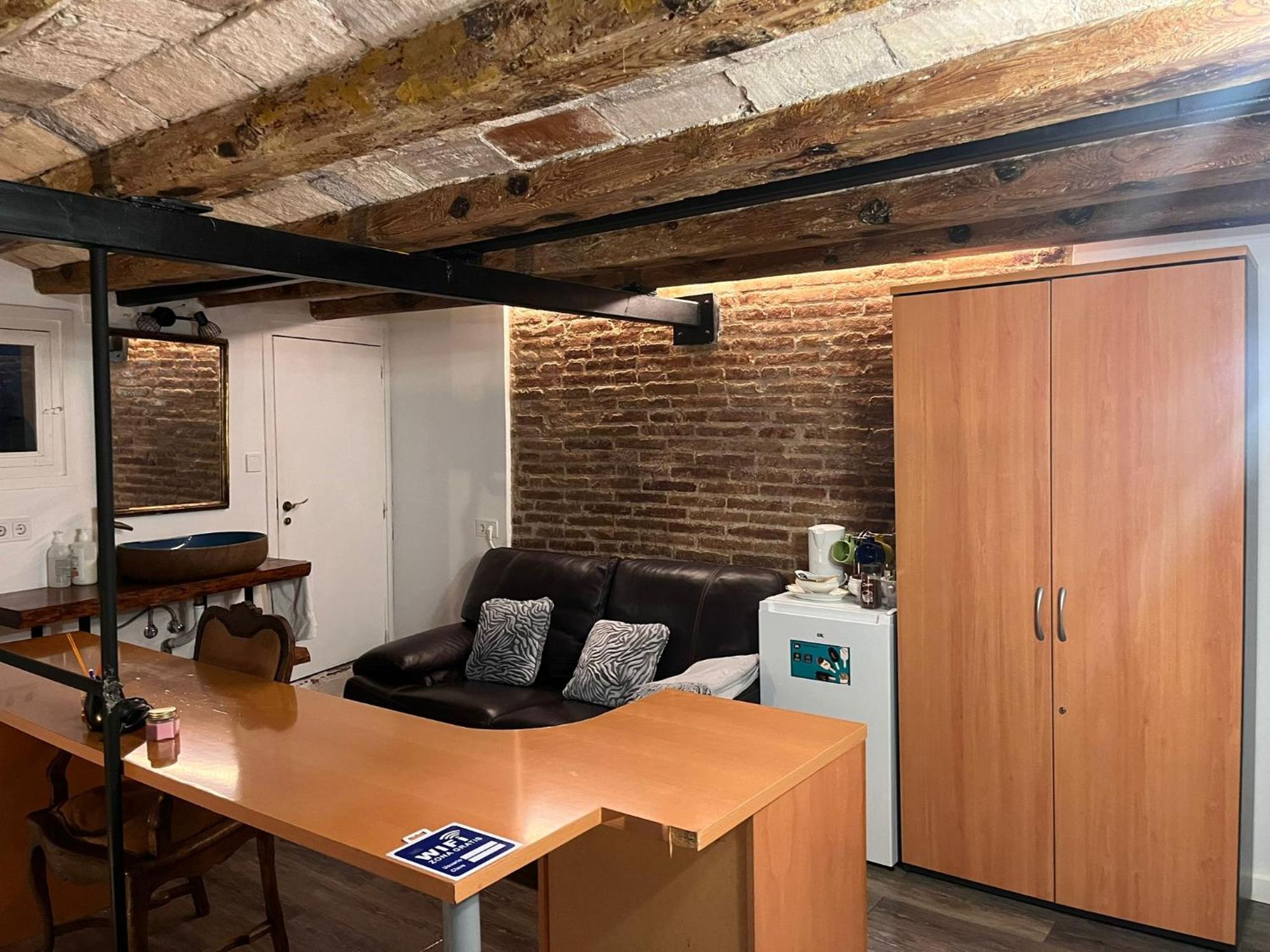 Habitacion Para Grupos Hasta 8 En Plena Rambla De Cataluna Barcelone Extérieur photo