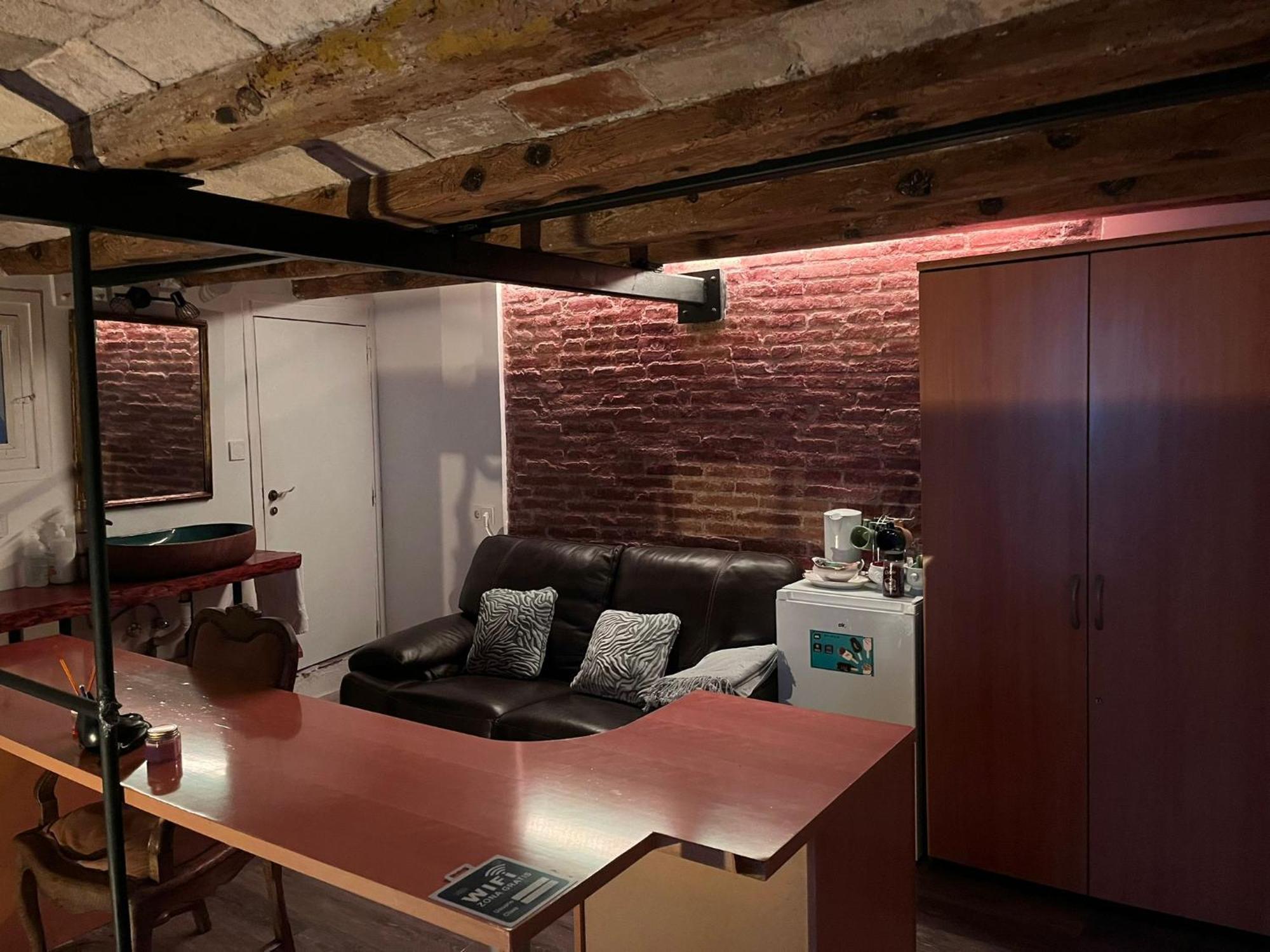 Habitacion Para Grupos Hasta 8 En Plena Rambla De Cataluna Barcelone Extérieur photo